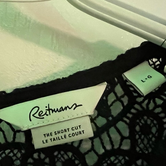 Pretty black lace sleeveless top - Picture 4 of 4